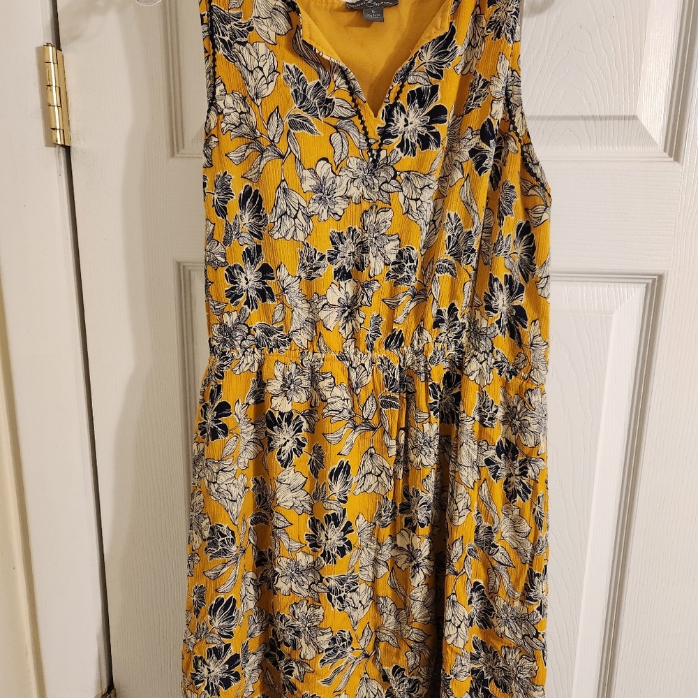 Sunny floral dress
